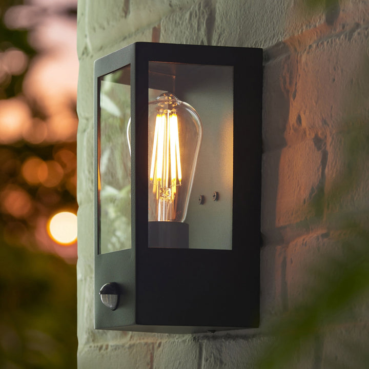 Endon 120552 Huntington Outdoor Pir Wall Light Matt Black & Clear Glass