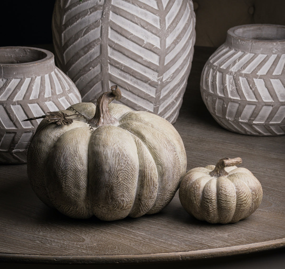 Hill Interiors 21290 | Carved Wood Effect Pumpkin | Small Squat Design | White Resin