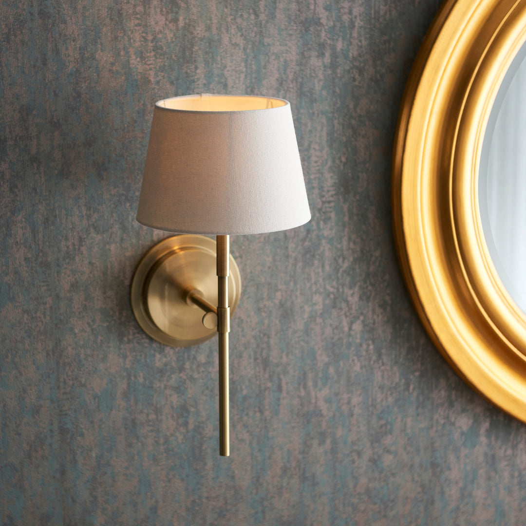 103355 Rennes &amp; Cici Wall Light Brass Ivory