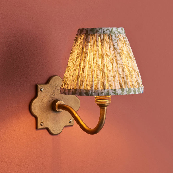 113768 Anvil Curve &amp; Leaf 16cm Wall Light Brass Green