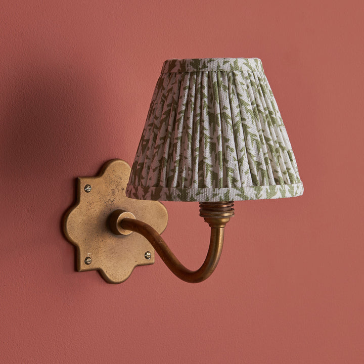 113768 Anvil Curve &amp; Leaf 16cm Wall Light Brass Green