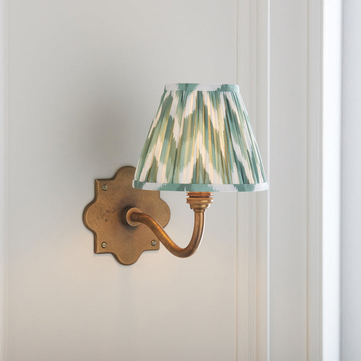 113773 Anvil Curve &amp; Zigzag 16cm Wall Light Brass Green