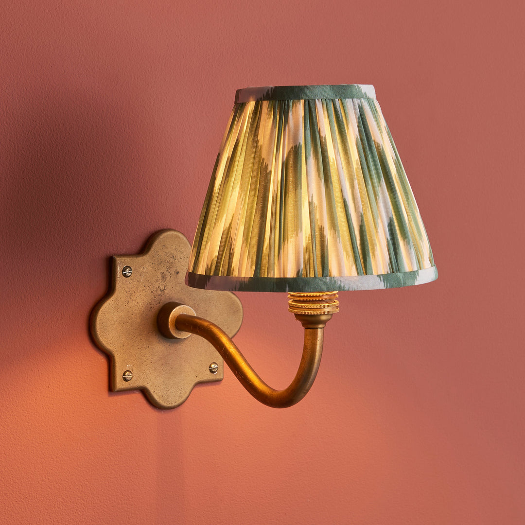 113773 Anvil Curve &amp; Zigzag 16cm Wall Light Brass Green