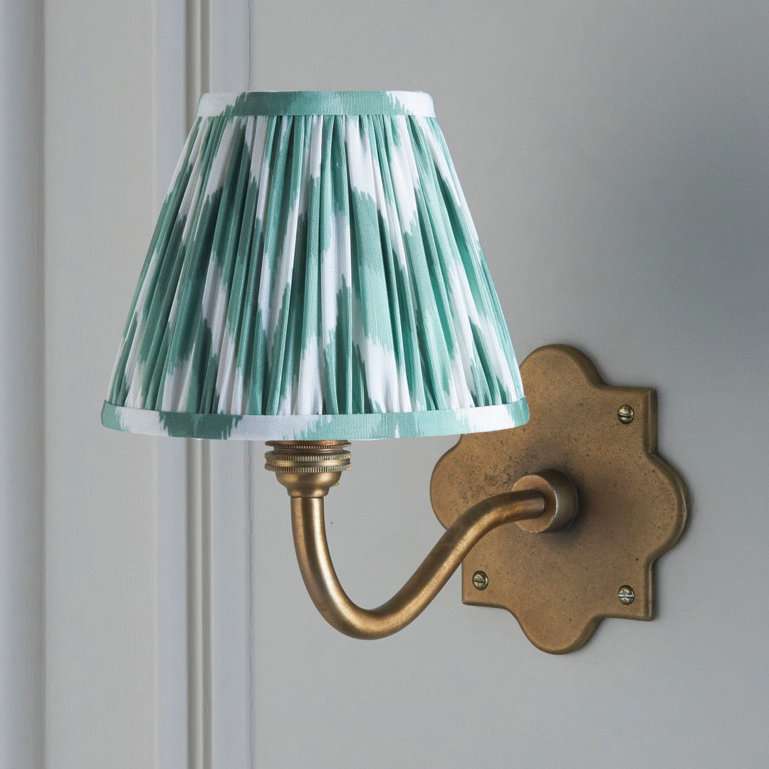113773 Anvil Curve &amp; Zigzag 16cm Wall Light Brass Green