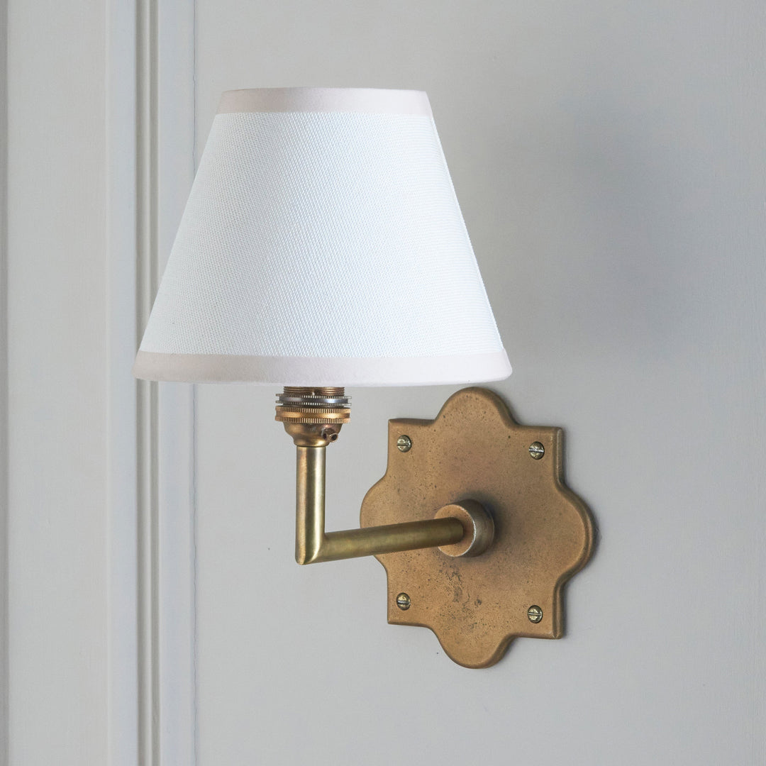 113782 Anvil Angle &amp; Ivy 16cm Wall Light Brass White