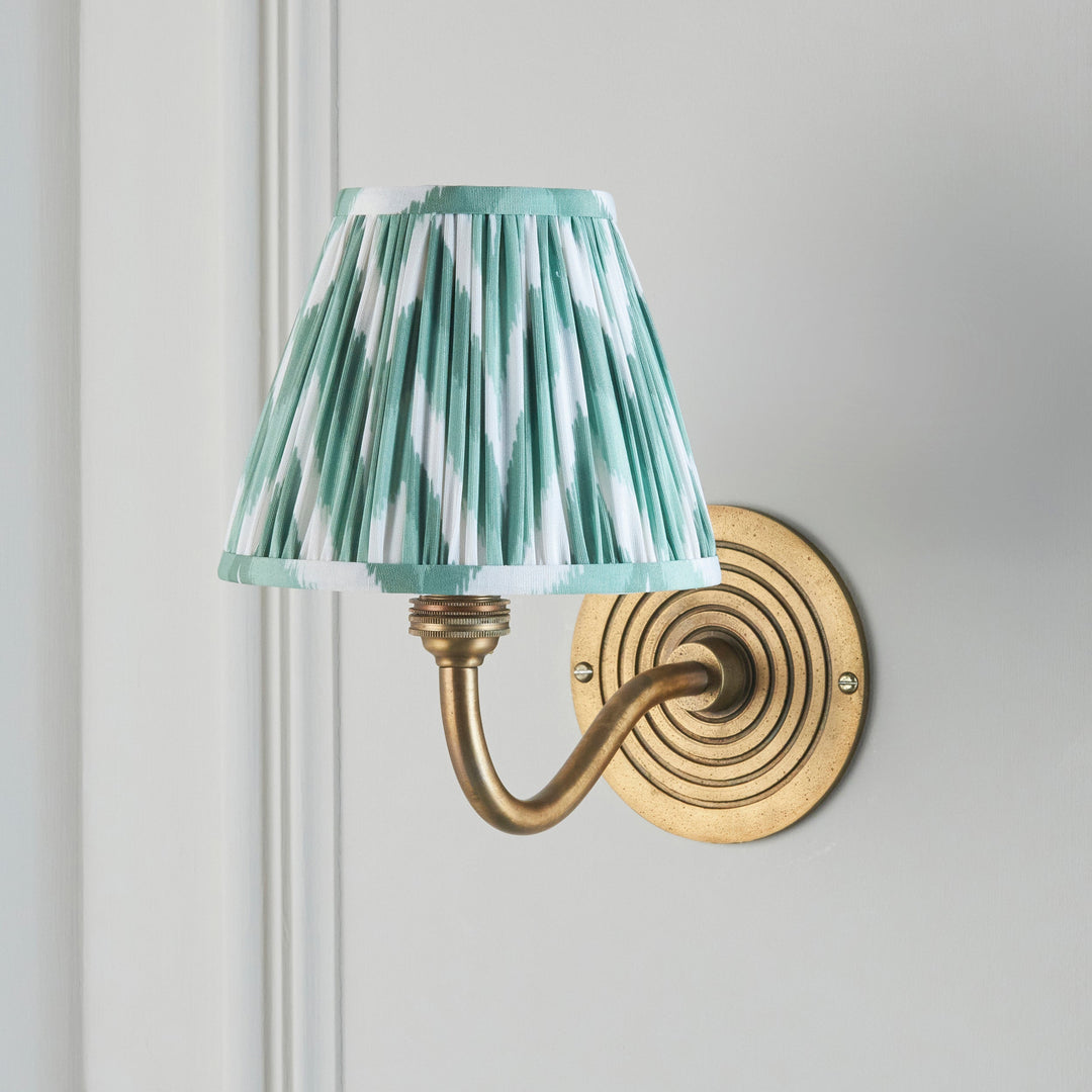 114095 Ripple Curve &amp; Zigzag 16cm Wall Light Brass Green