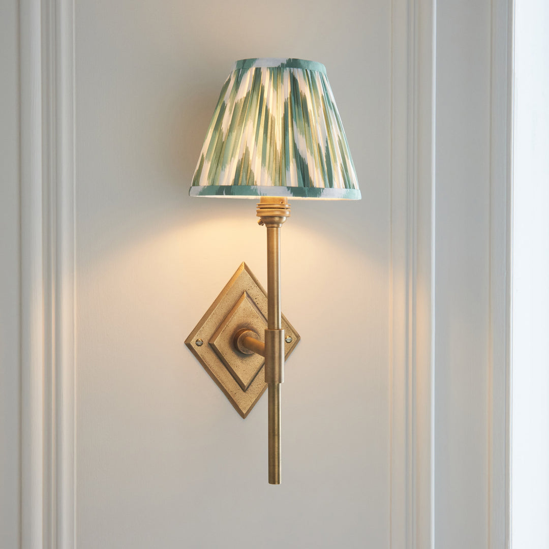 114138 Diamond Tall &amp; Zigzag 16cm Wall Light Brass Green