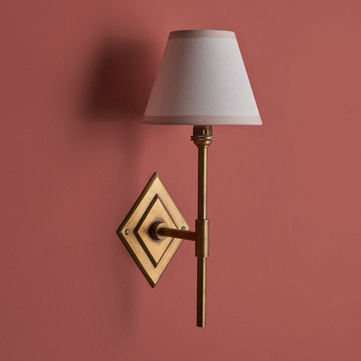 114144 Diamond Tall &amp; Ivy 16cm Wall Light Brass White