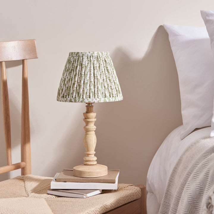 114285 Bibury &amp; Leaf 20cm Table Lamp Wood Green