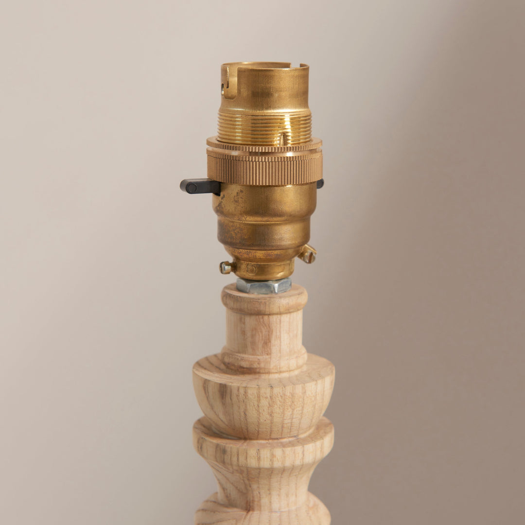 114285 Bibury &amp; Leaf 20cm Table Lamp Wood Green