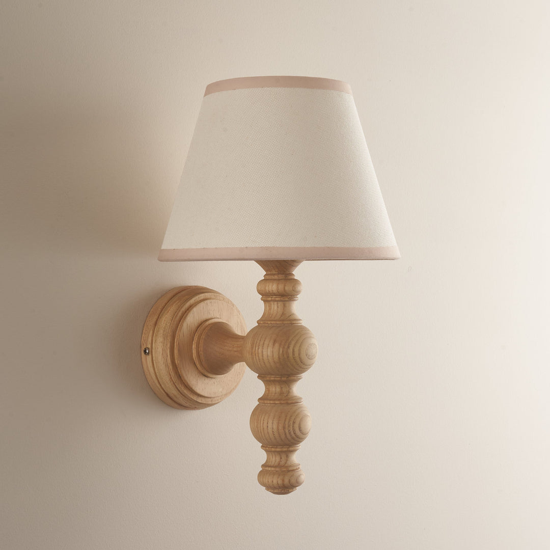 114333 Bibury &amp; Ivy 20cm Wall Light Wood White