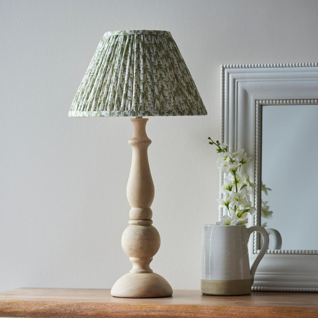 114748 Hidcote &amp; Leaf 30cm Table Lamp Wood Green