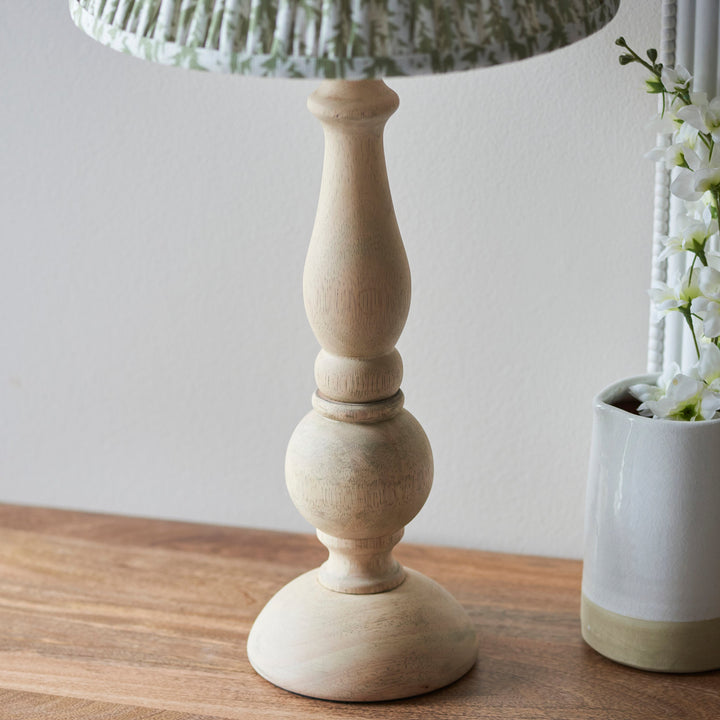 114748 Hidcote &amp; Leaf 30cm Table Lamp Wood Green