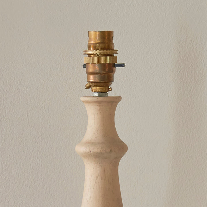 114748 Hidcote &amp; Leaf 30cm Table Lamp Wood Green