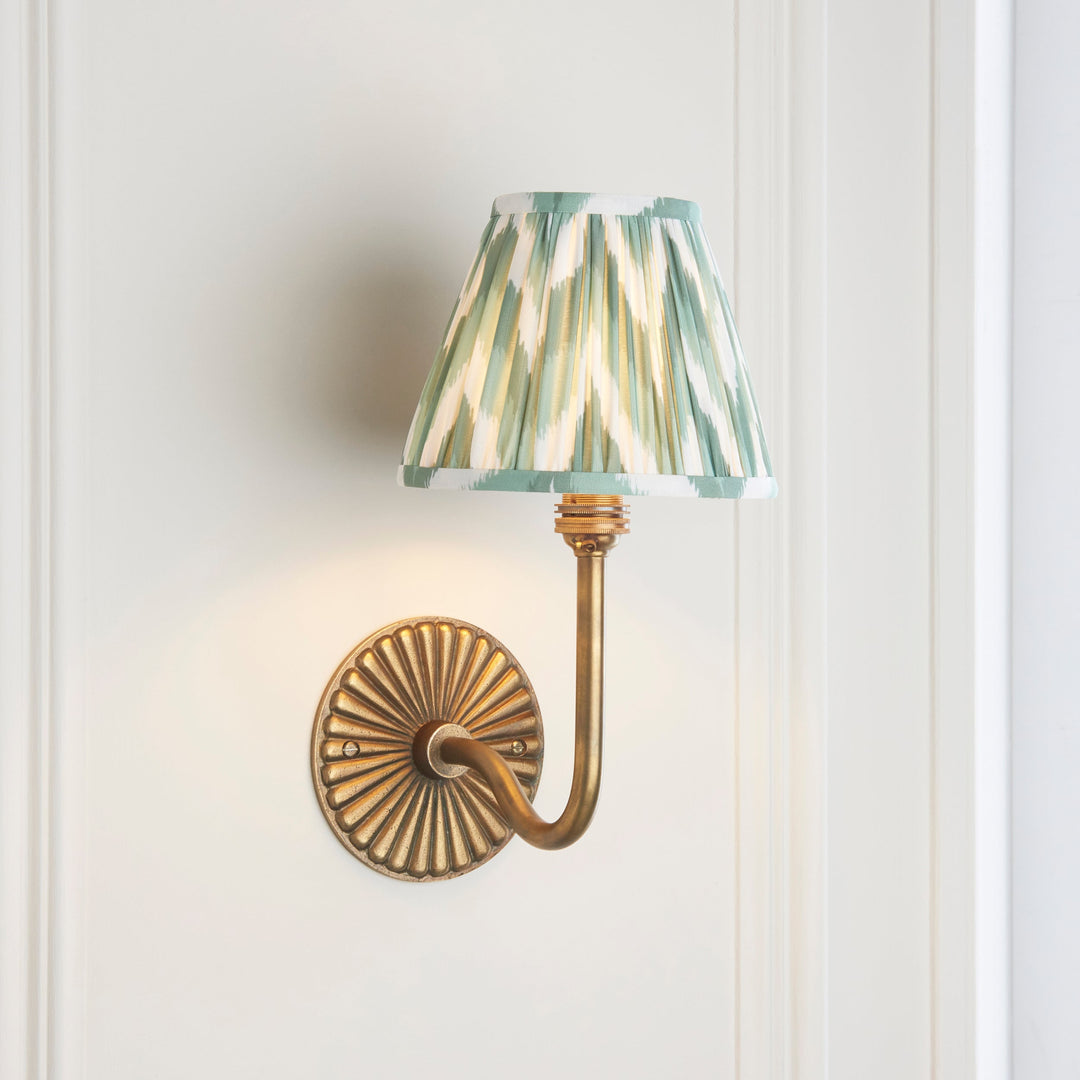 115292 Dahlia Swan &amp; Zigzag 16cm Wall Light Brass Green