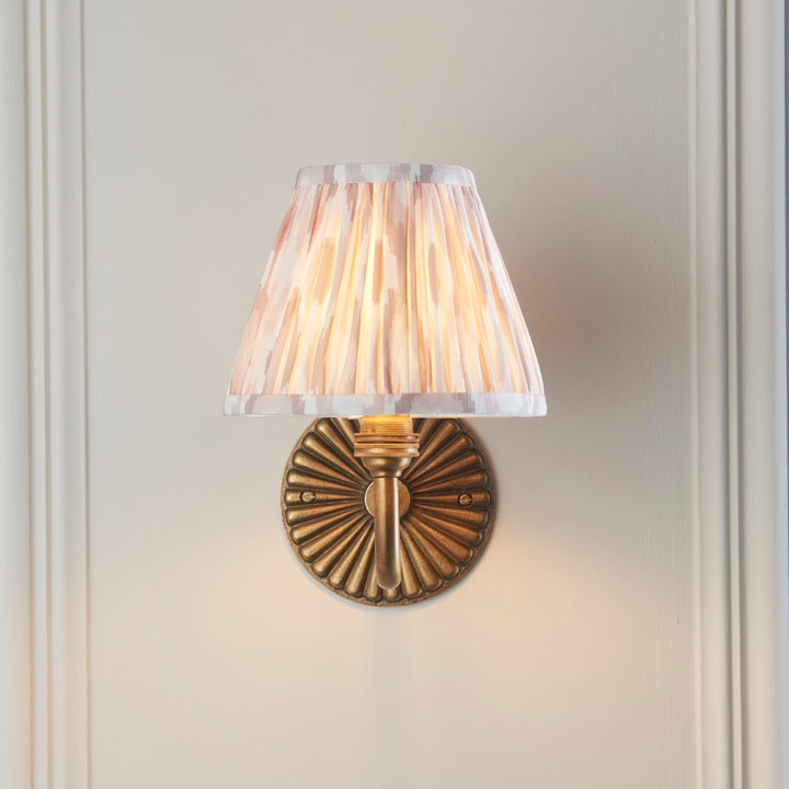 115314 Dahlia Curve &amp; Ikat 16cm Wall Light Brass