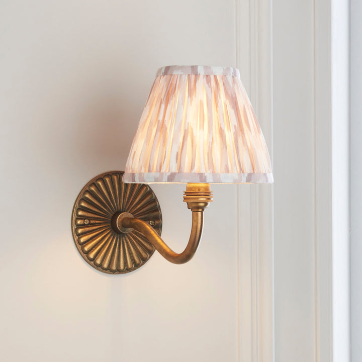 115314 Dahlia Curve &amp; Ikat 16cm Wall Light Brass