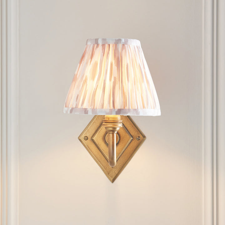 115406 Diamond Curve &amp; Ikat 16cm Wall Light Brass