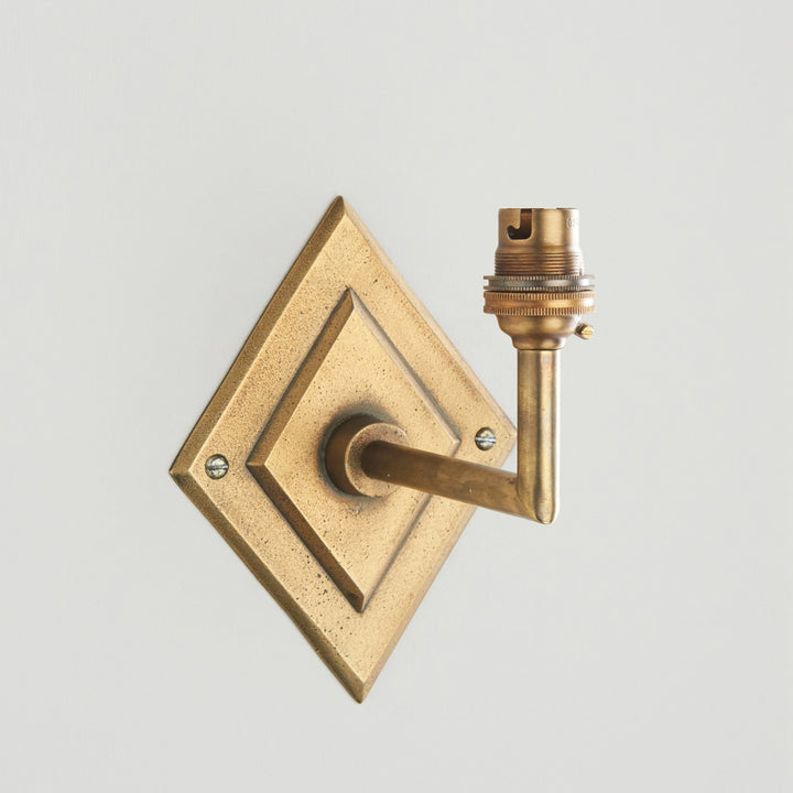 115411 Diamond Angle &amp; Leaf 16cm Wall Light Brass Green