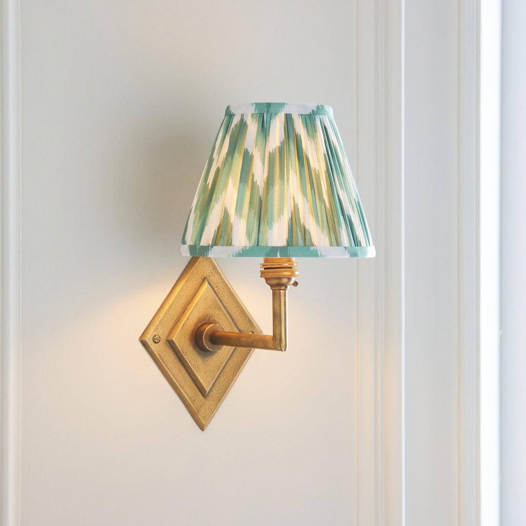 115416 Diamond Angle &amp; Zigzag 16cm Wall Light Brass Green