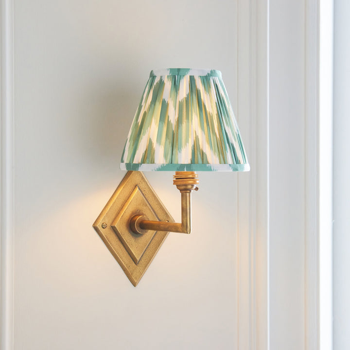 115416 Diamond Angle &amp; Zigzag 16cm Wall Light Brass Green