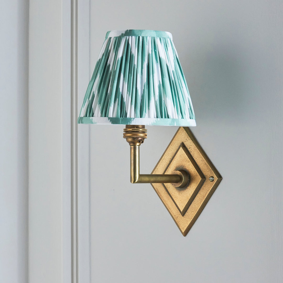 115416 Diamond Angle &amp; Zigzag 16cm Wall Light Brass Green
