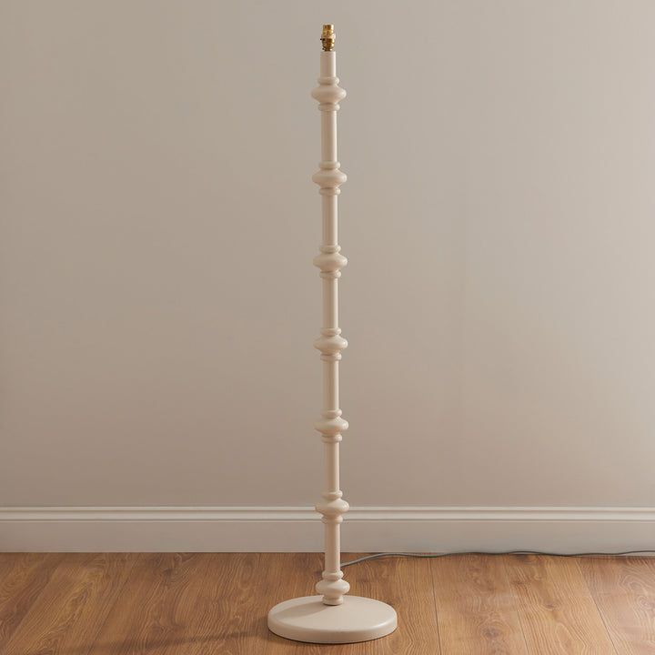 115486 Carnaby &amp; Ikat 35cm Floor Lamp White