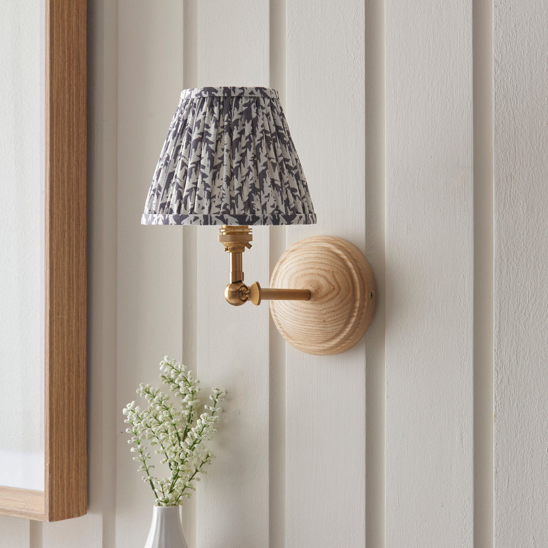115837 Wood Wing &amp; Leaf 16cm Wall Light Wood Grey