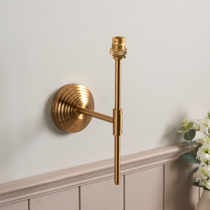 116021 Obelisk T Bar &amp; Zigzag 20cm Wall Light Brass Orange