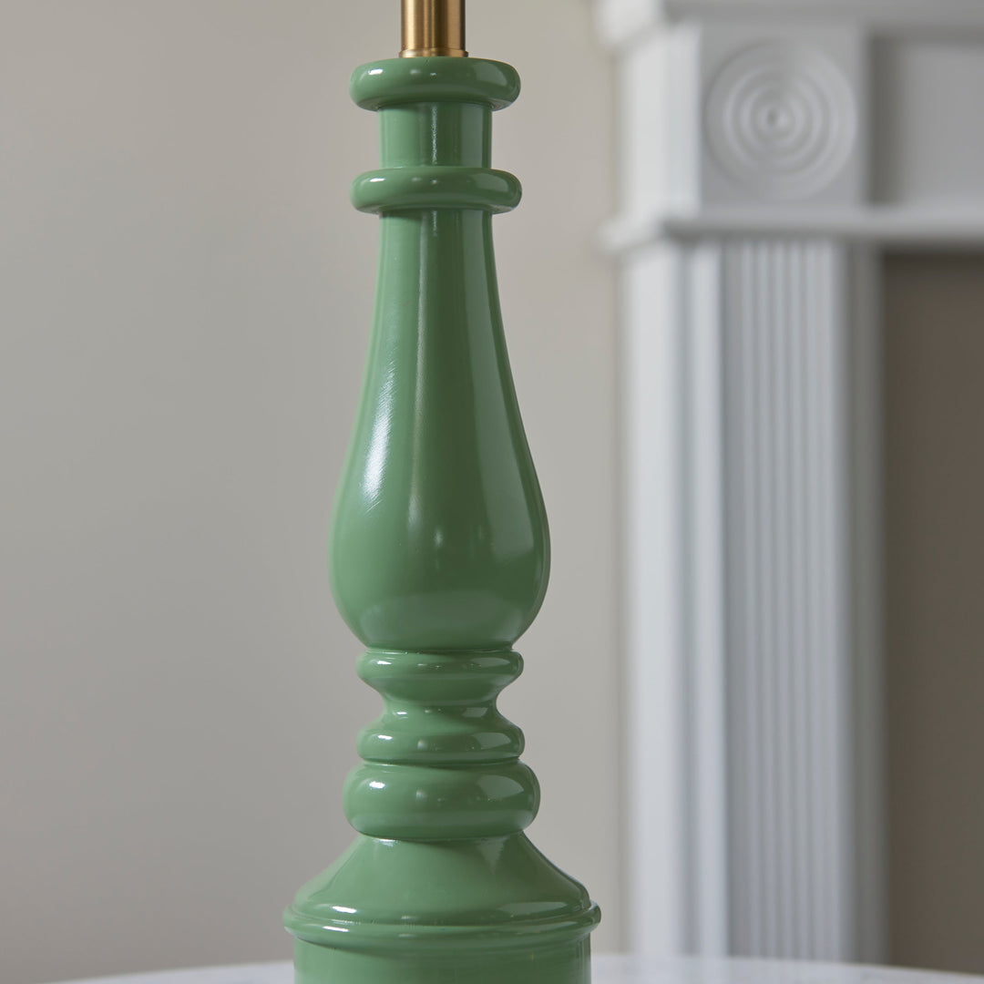 116341 Myrtle &amp; Ivy 25cm Table Lamp Green White