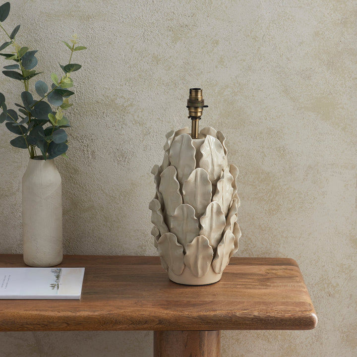 116457 Layered Leaf &amp; Raffia 32cm Table Lamp Ivory