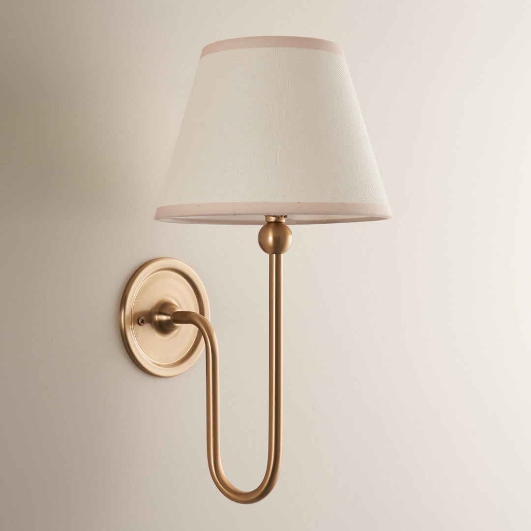 116831 Santiago &amp; Ivy 20cm Wall Light Brass White