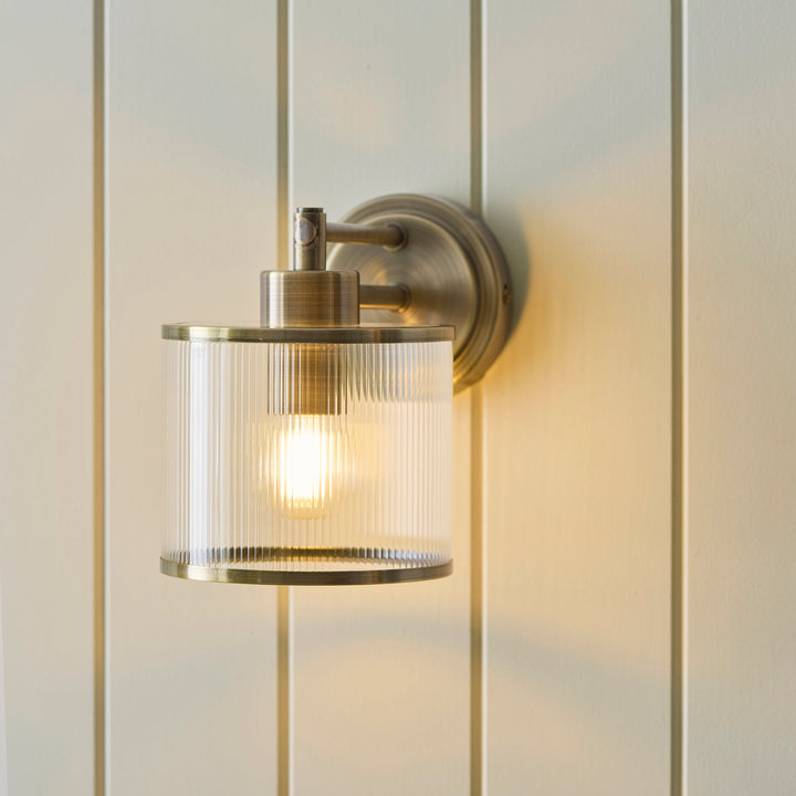 120144 Ridgeton Wall Light Brass