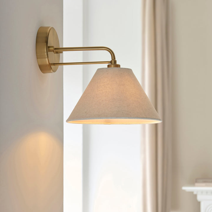 120306 Wallbridge Wall Light Brass