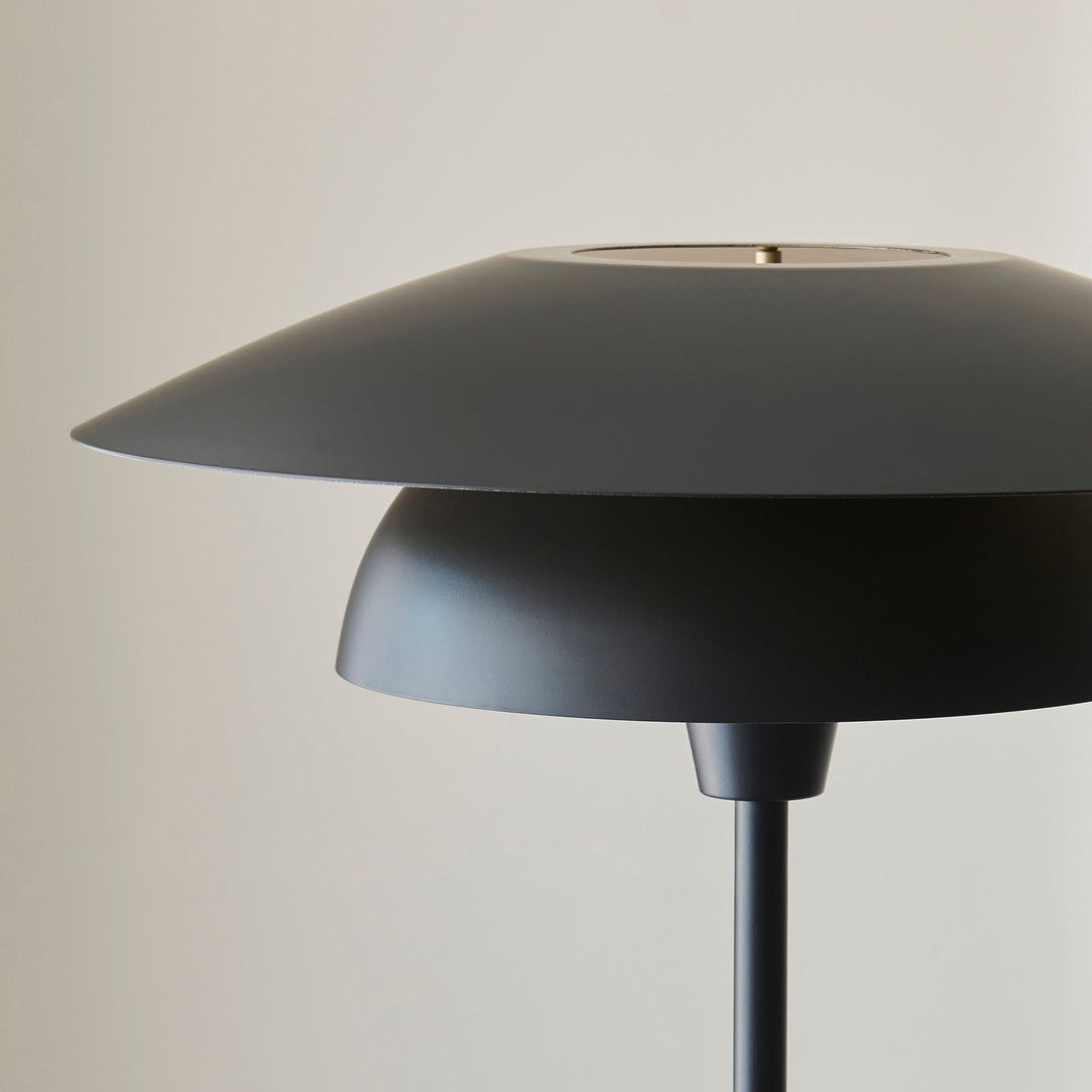 121069 Lyon Floor Lamp Black