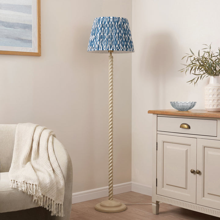125406 Twist &amp; Ikat 40cm Floor Lamp White Blue