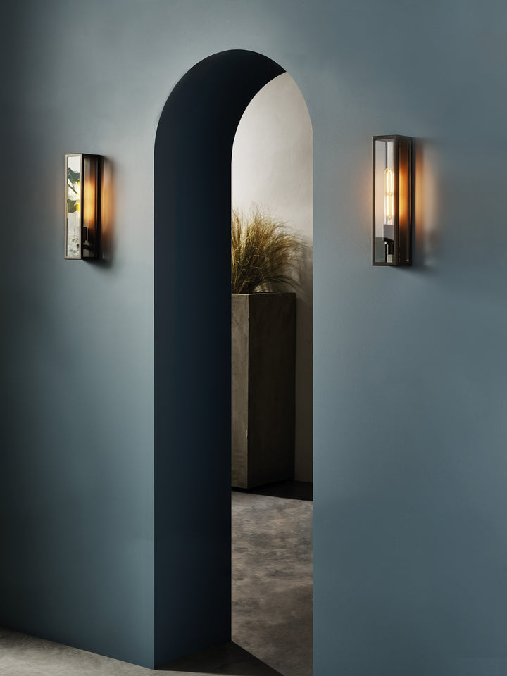 1402019 Harvard Outdoor Wall Light Bronze