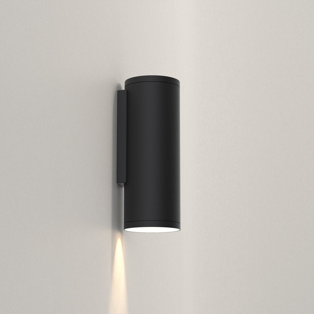 Astro 1428005 Ava 200 Outdoor Wall Light Textured Black (S)