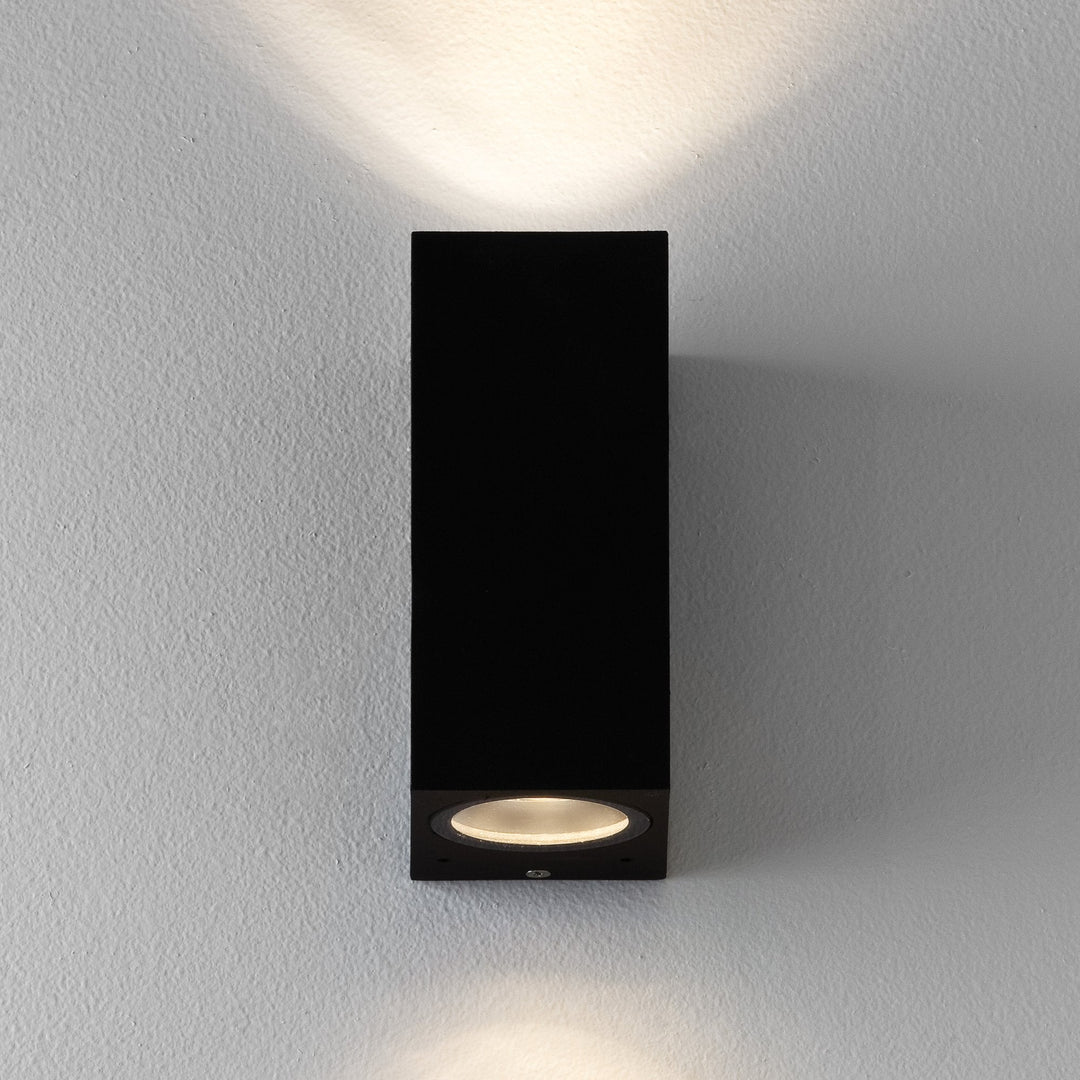 Astro 1310004 Chios 150 Outdoor Wall Light Textured Black (S)