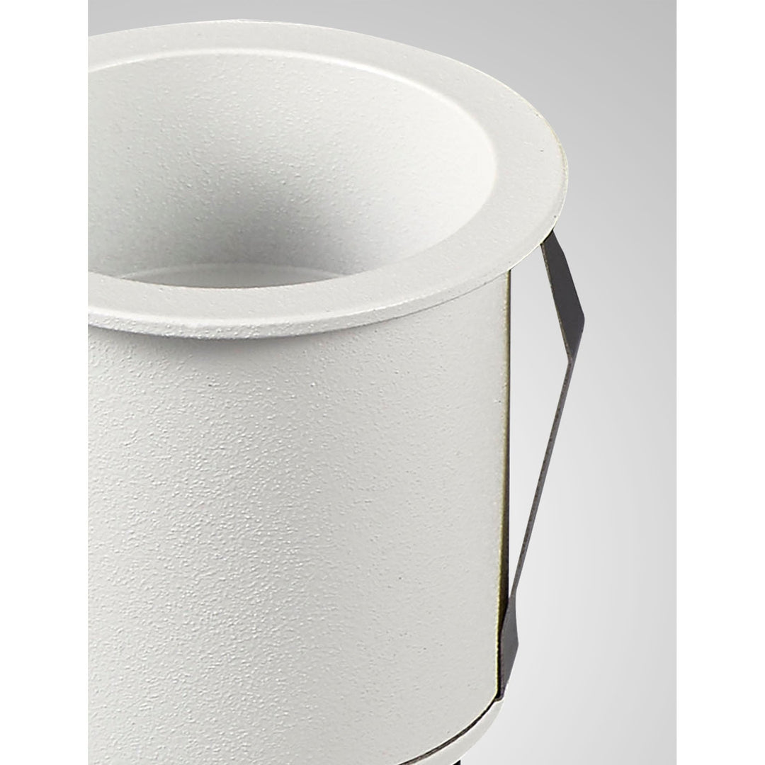 Mantra M7082 Guincho Outdoor Spotlight 5W LED Sand White (S)