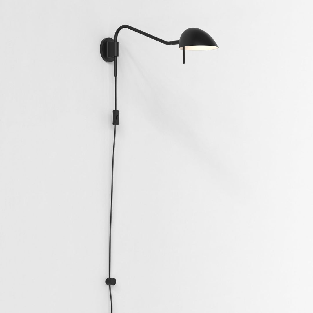 Astro 1476003 Serge Plug-In Reading Light Matt Black (S)