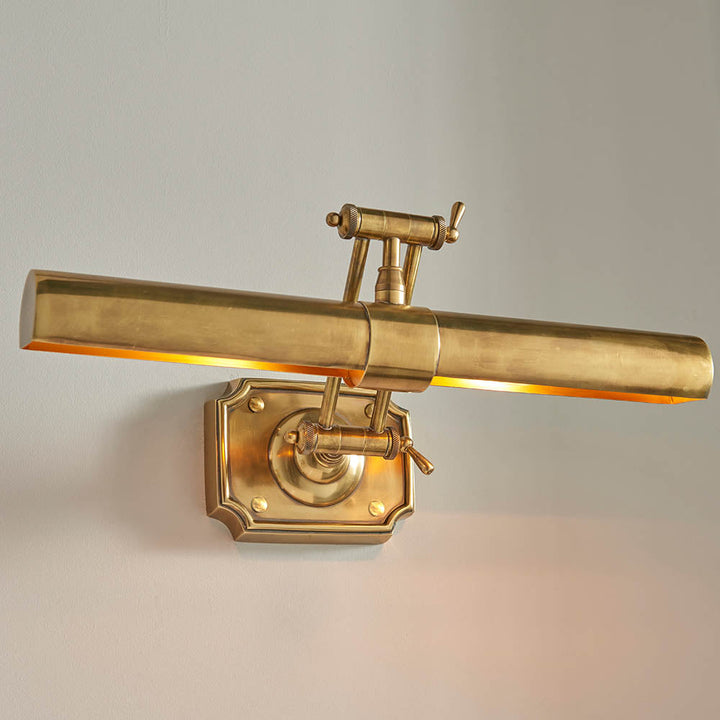 Interiors 1900 69833 Winchester 20" Picture Light Brass (S)