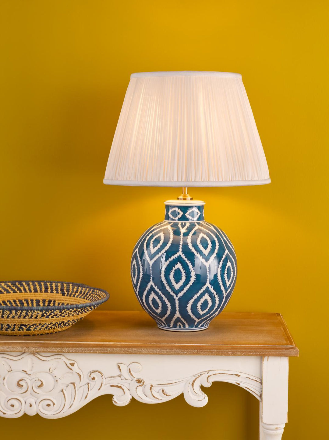 Dar DAK4223-ULY1615 Dakari Table Lamp Blue Ceramic and Antique Brass With Shade