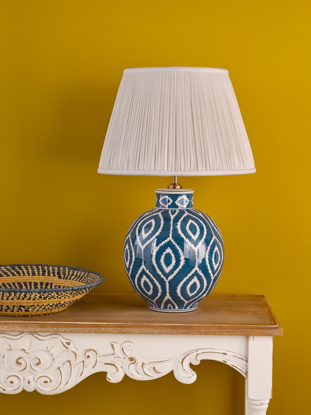 Dar DAK4223-ULY1615 Dakari Table Lamp Blue Ceramic and Antique Brass With Shade