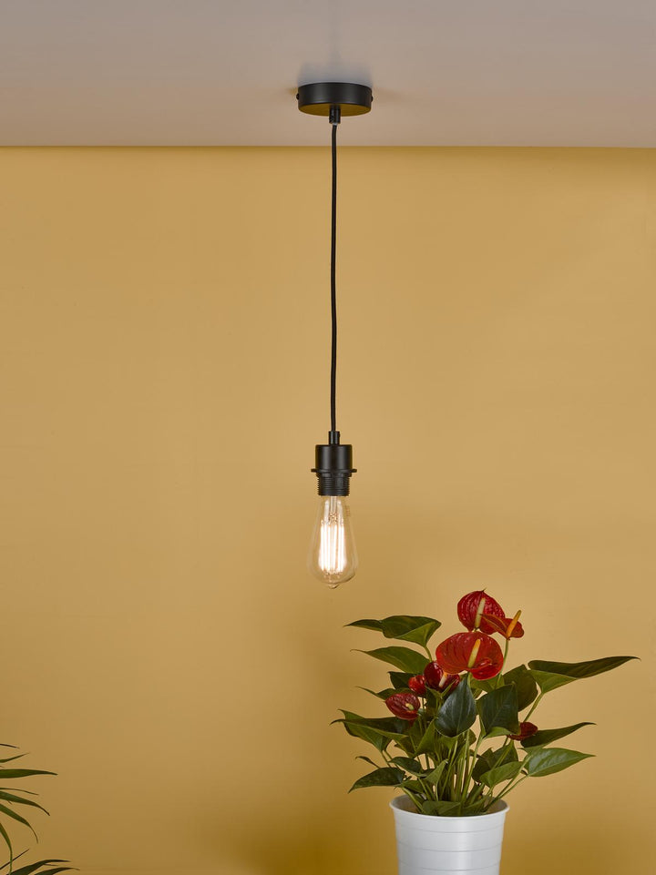 Dar SP69 1 Light E27 Suspension Matt Black With Black Cable