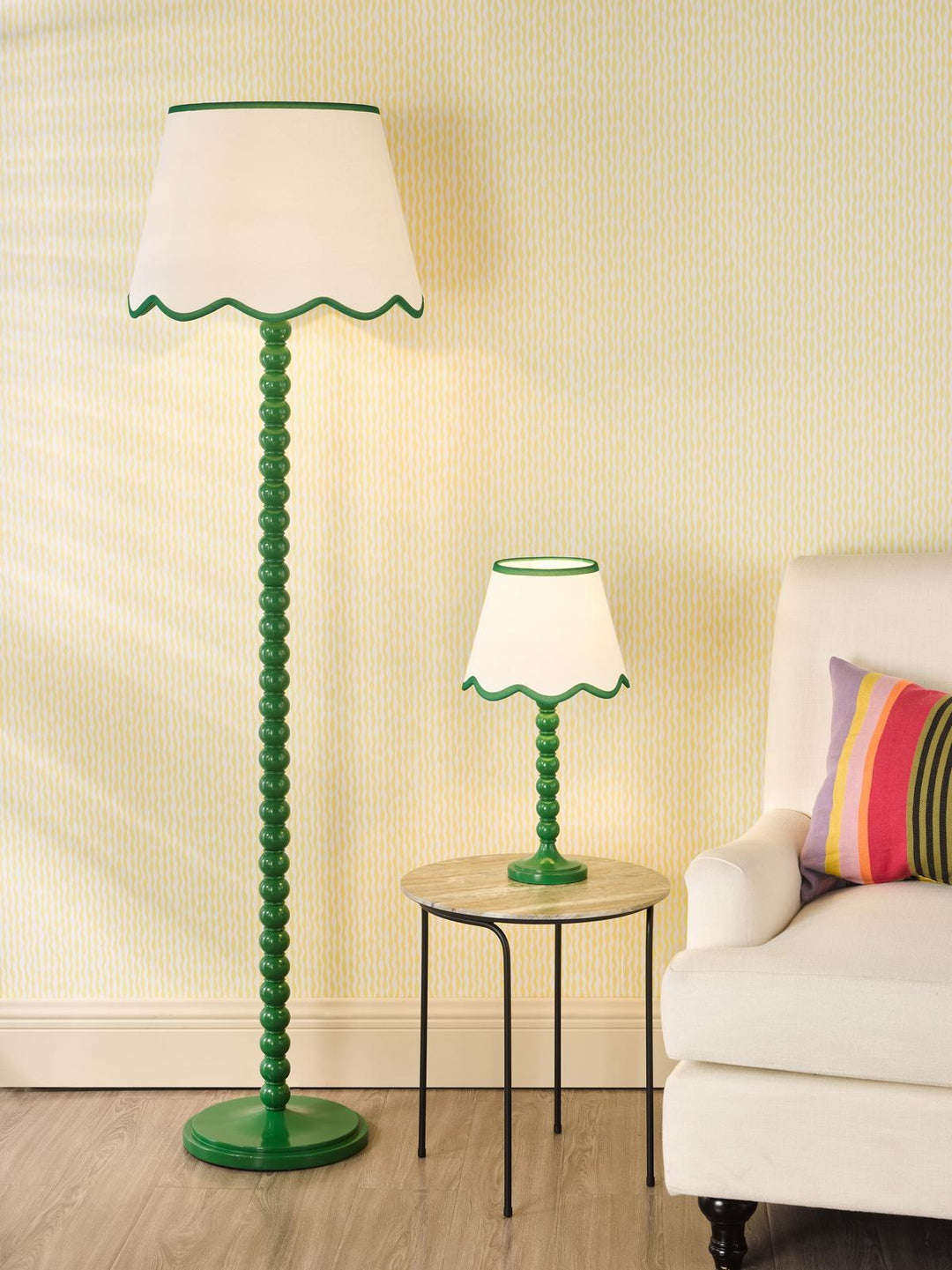 Dar SPO4224-POM1024 Spool Table Lamp Green With Shade