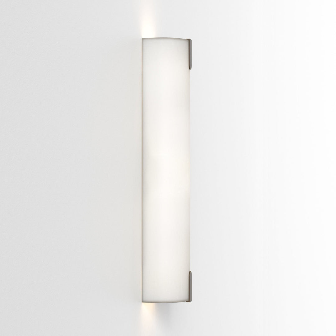 Astro 5042016 Elba Wall 600 Shade White Fabric