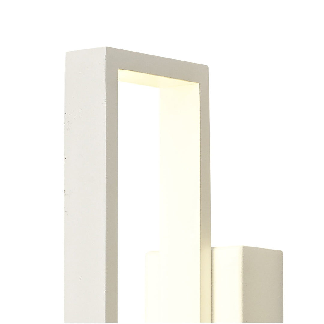 Mantra M7197 Durban Wall Lamp 10W LED White