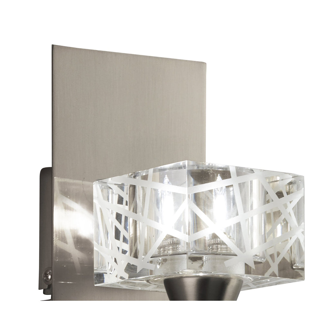 Mantra M1446SN/S Zen Wall Lamp 1 Light Satin Nickel Switched